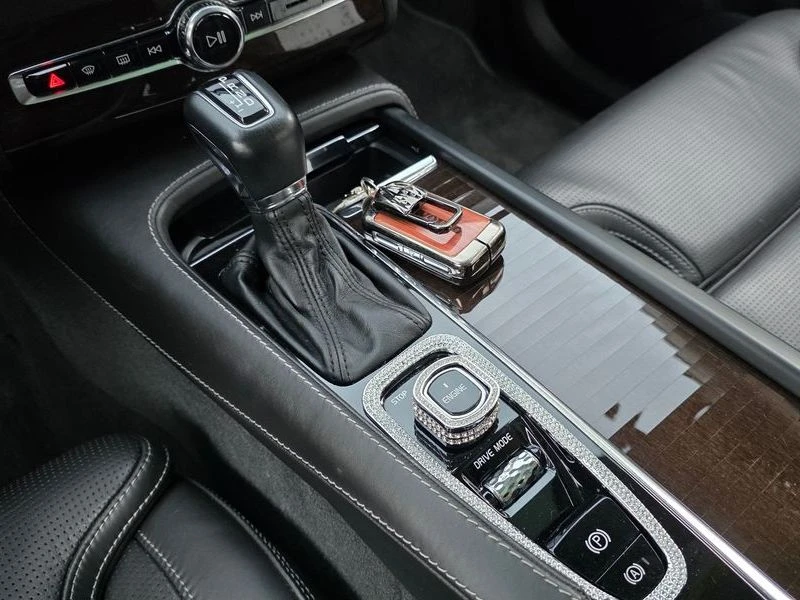 Volvo Xc90 T6 Inscription| 316к.с.| ВКЛ.ТЕХНОТЕСТ, снимка 9 - Автомобили и джипове - 55098937