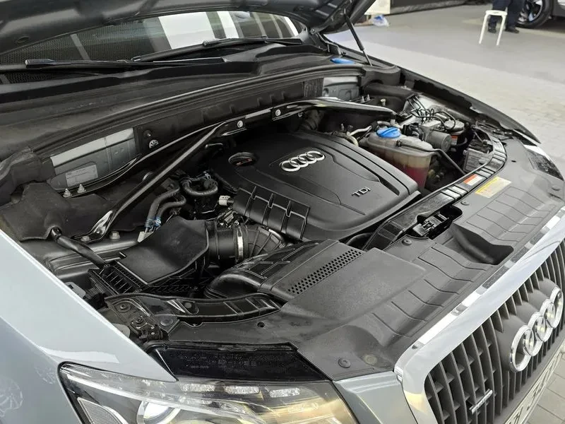 Audi Q5 3.0 TDI Quattro, снимка 6 - Автомобили и джипове - 55130858