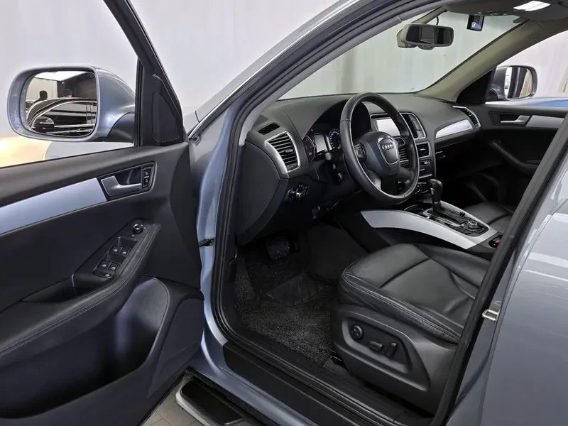 Audi Q5 3.0 TDI Quattro, снимка 10 - Автомобили и джипове - 55130858