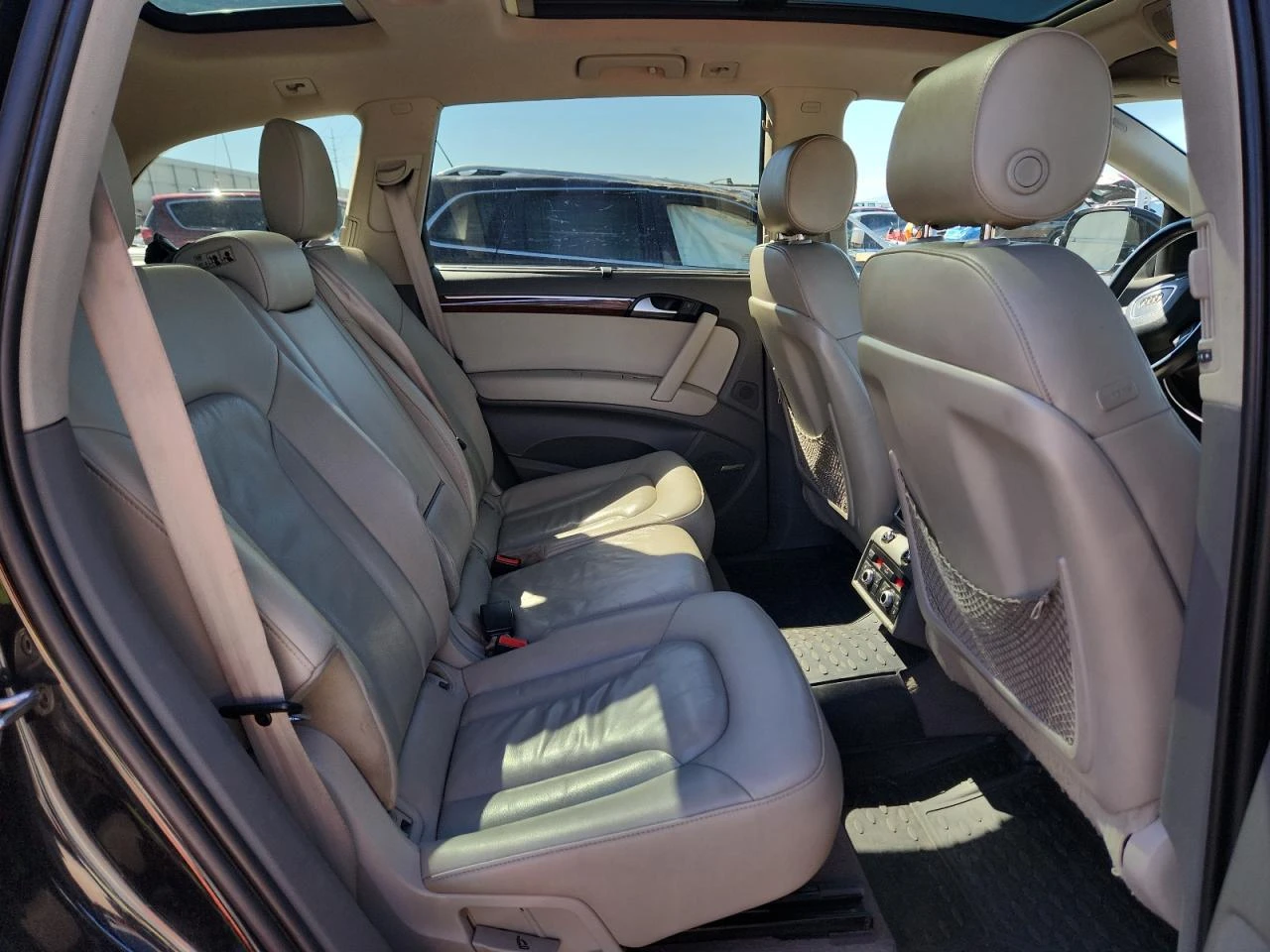 Audi Q7 КОЖА* ПОДГРЕВ* KEYLESS* КАМЕРА - изображение 10