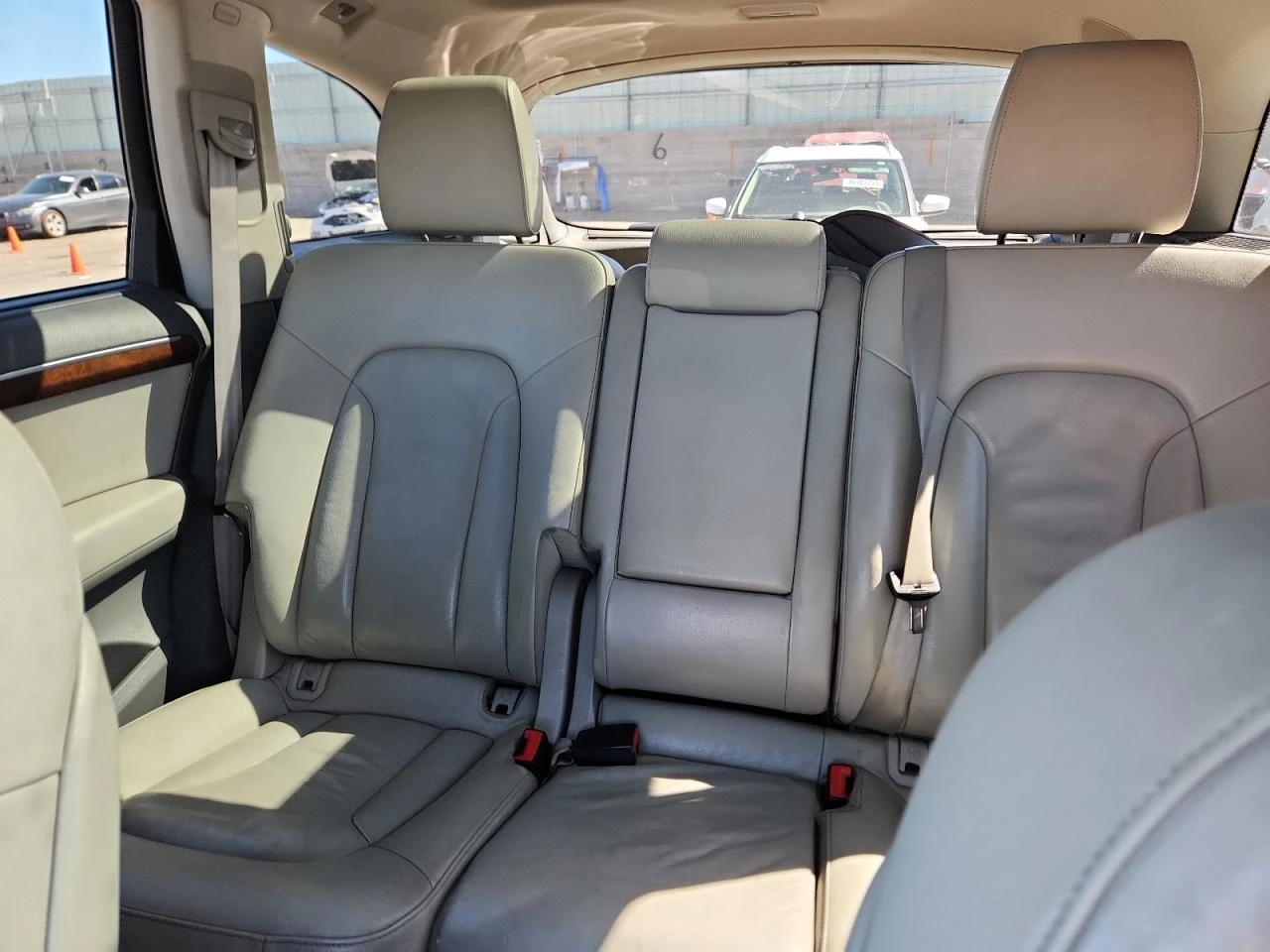 Audi Q7 КОЖА* ПОДГРЕВ* KEYLESS* КАМЕРА - изображение 9