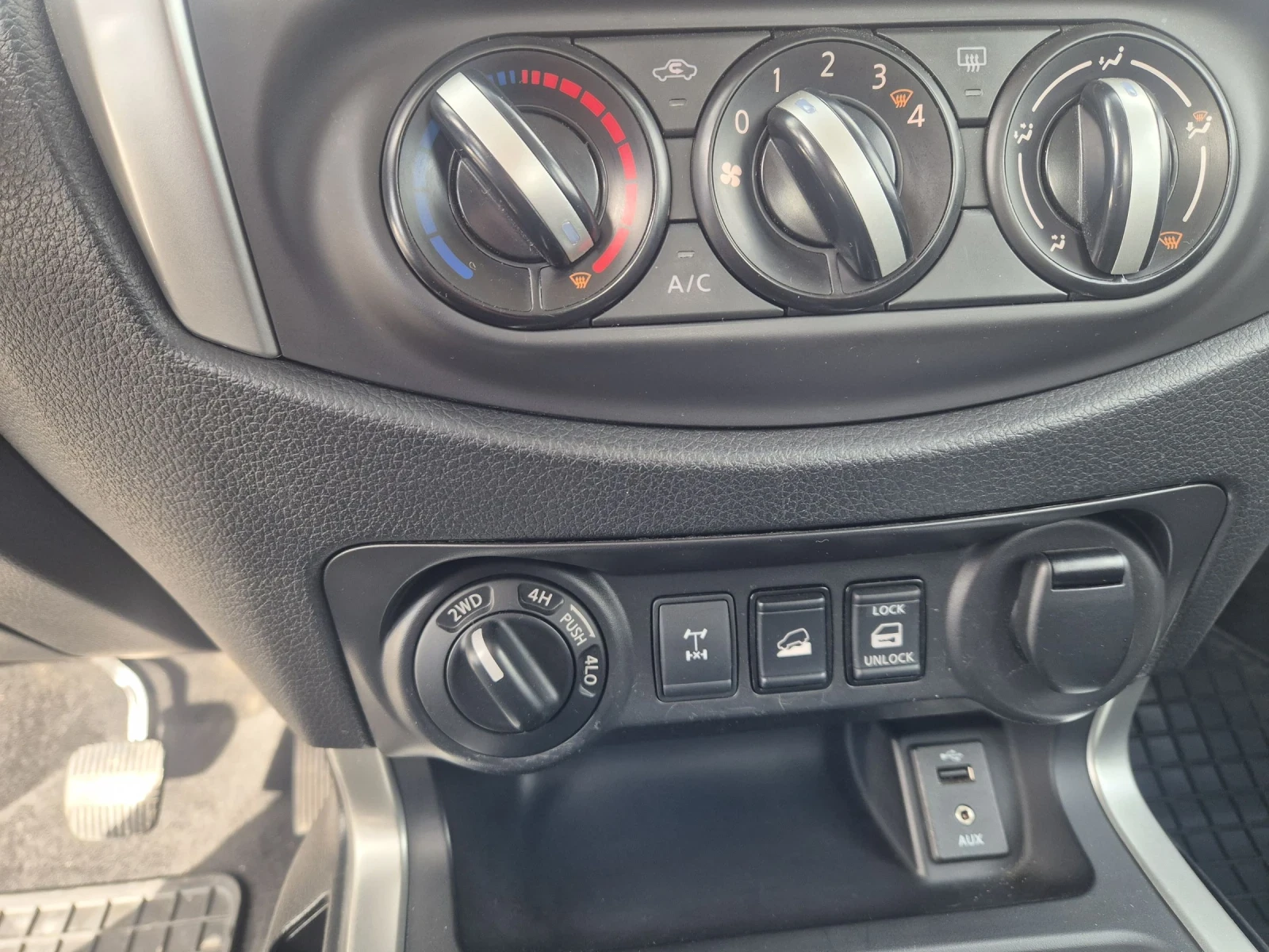 Nissan Navara  - изображение 9