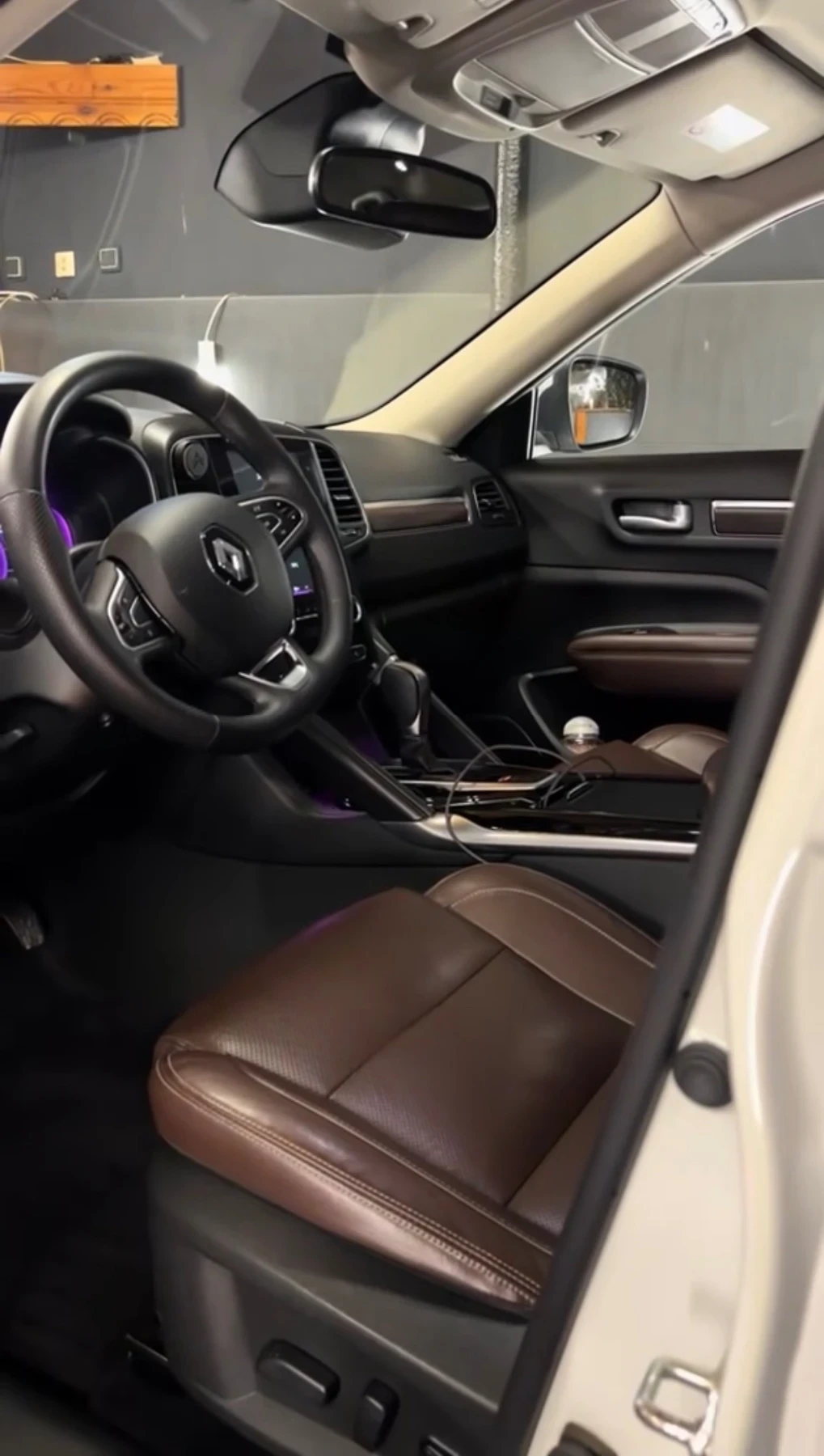 Renault Koleos 4x4 , снимка 7 - Автомобили и джипове - 53223303