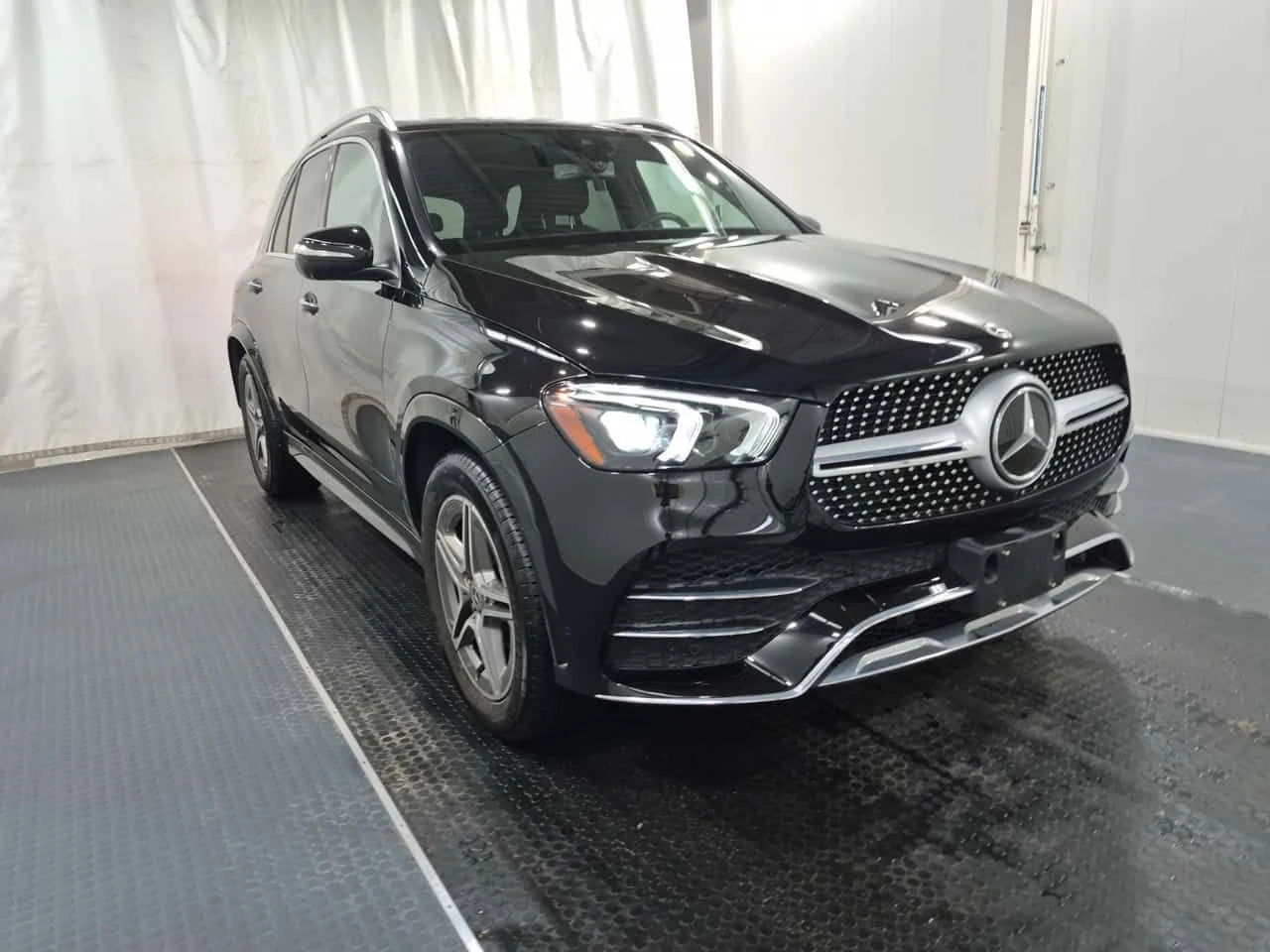 Mercedes-Benz GLE 350 BURMESTER| 360| PANO| AMBIENT| , снимка 2 - Автомобили и джипове - 54453596
