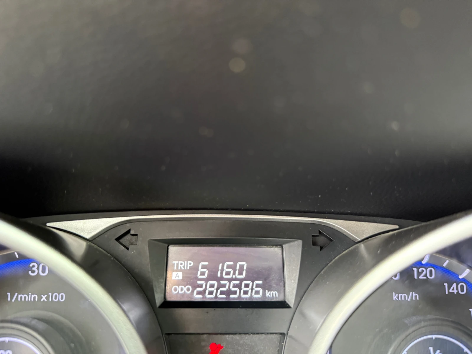 Hyundai IX35 1.7CRDi/ facelift/ ПОДГРЕВ/ КАМЕРА/, снимка 15 - Автомобили и джипове - 54609275