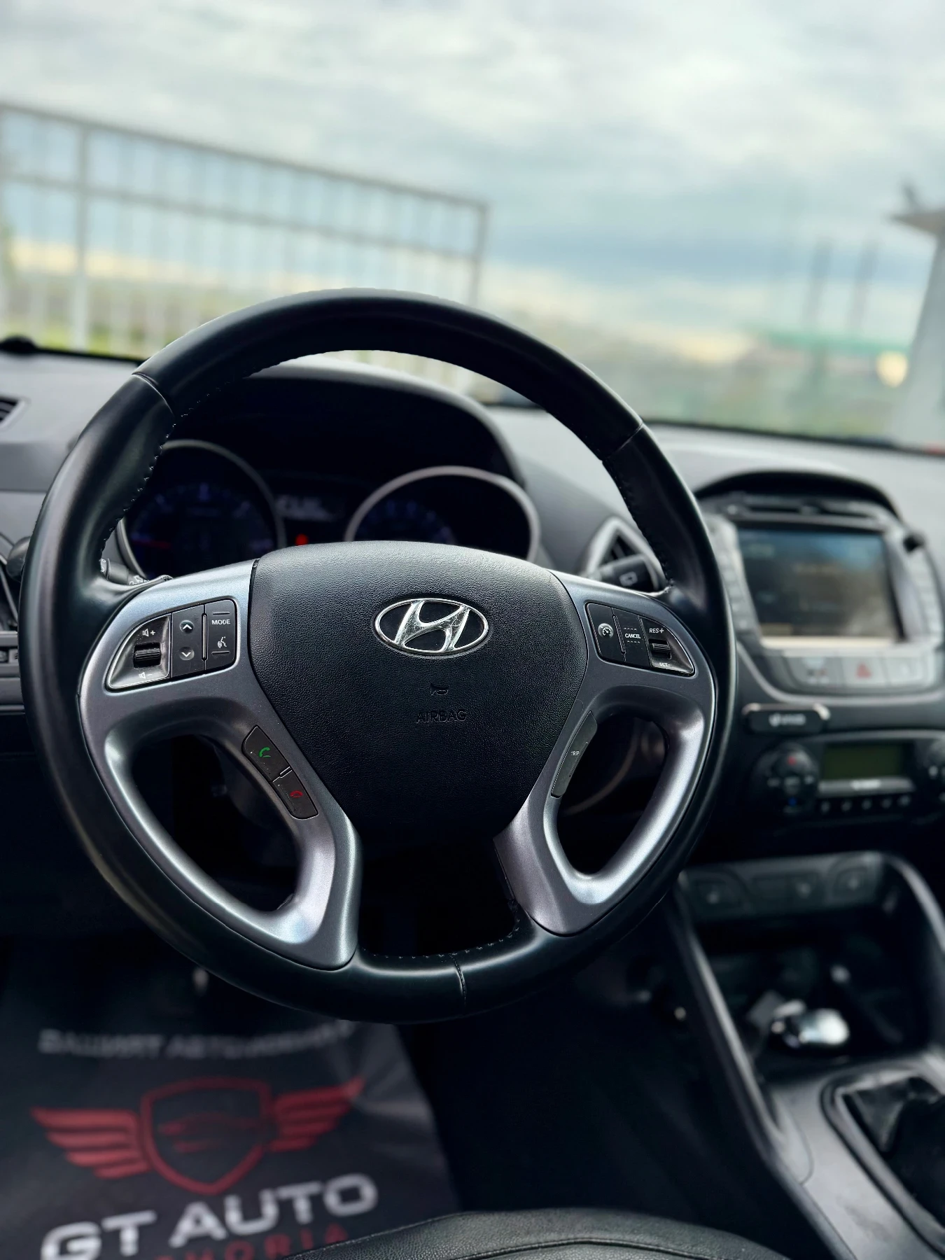Hyundai IX35 1.7CRDi/ facelift/ ПОДГРЕВ/ КАМЕРА/, снимка 9 - Автомобили и джипове - 54609275