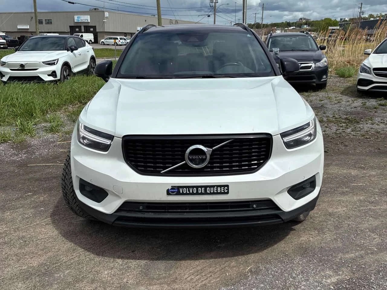 Volvo XC40 T5 AWD * ОТ ГЛАВНО ПРЕДСТАВИТЕЛСТВО НА VOLVO , снимка 2 - Автомобили и джипове - 54710737