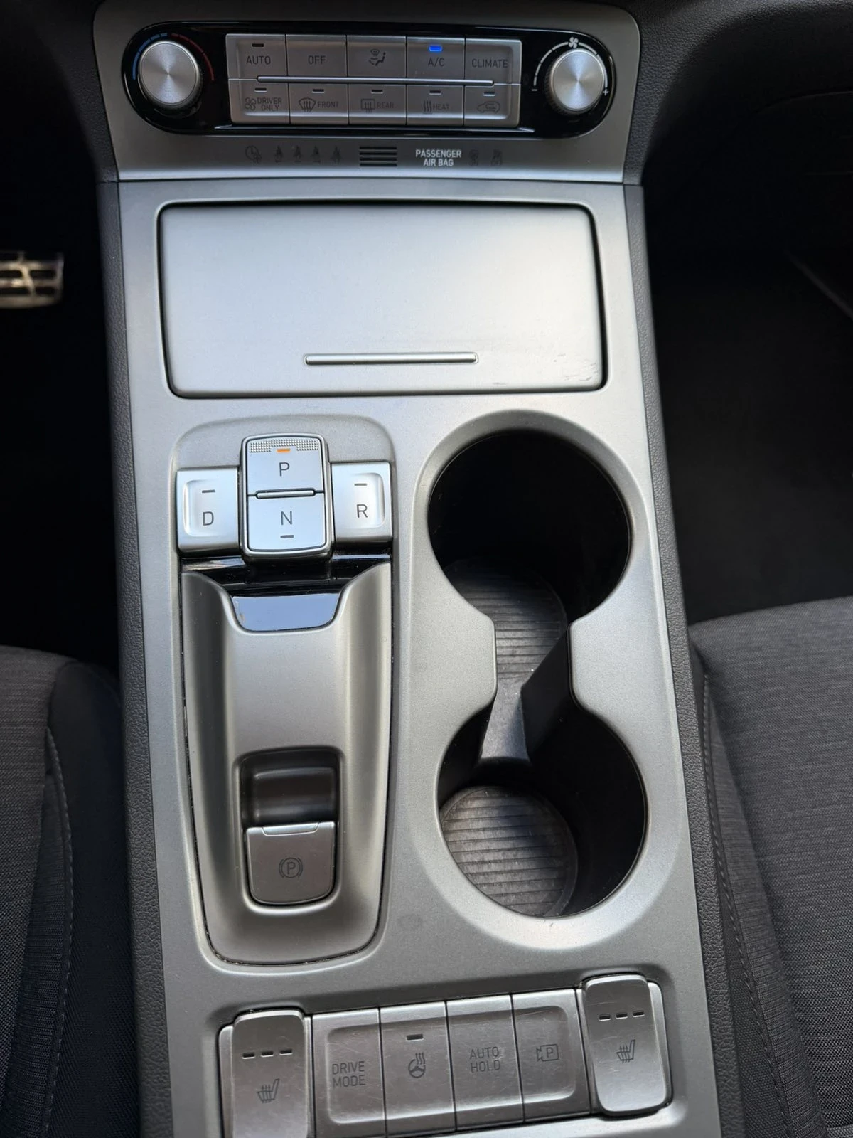 Hyundai Kona PRIME 64 kWh, снимка 14 - Автомобили и джипове - 54713769