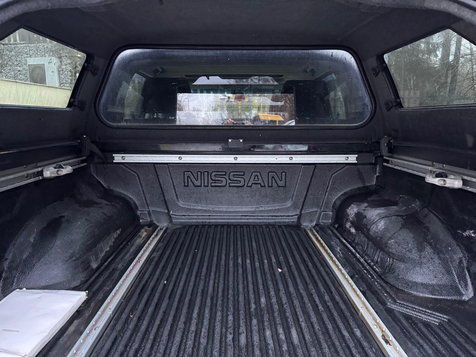 Nissan Navara 3.0D-АВТОМАТИК-НАВИ-КАМЕРА-КОЖА-ФЕЙС-ПОДГР-ХАРДТОП, снимка 12 - Автомобили и джипове - 55014694