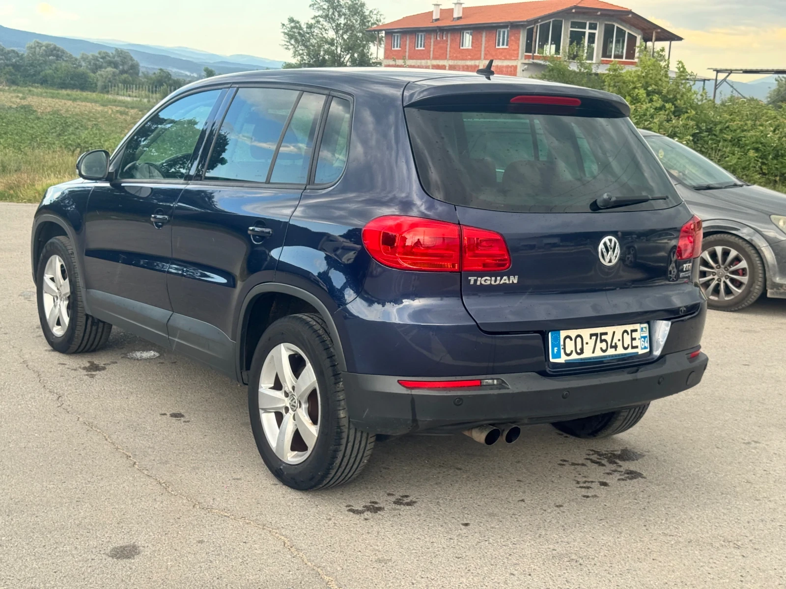 VW Tiguan tdi FACELIFT, снимка 9 - Автомобили и джипове - 55671305