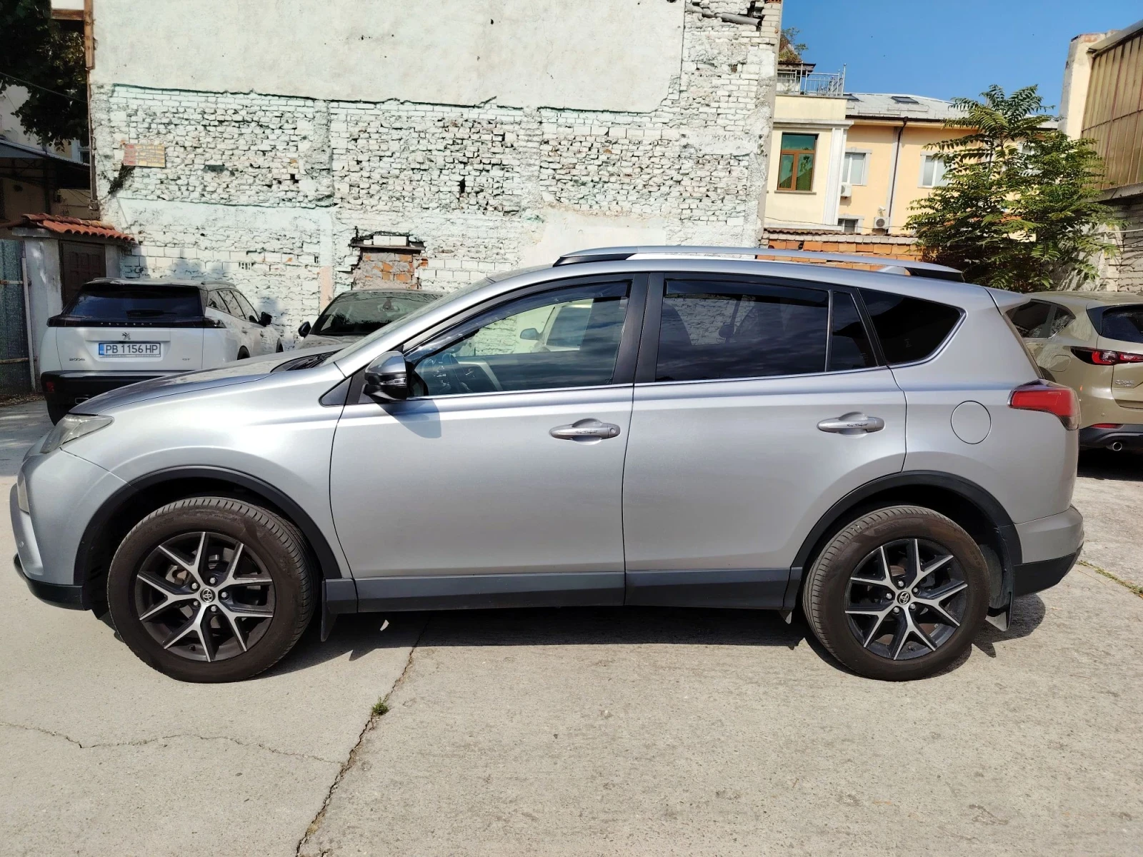 Toyota Rav4 2.5 hybrid , снимка 5 - Автомобили и джипове - 55725737