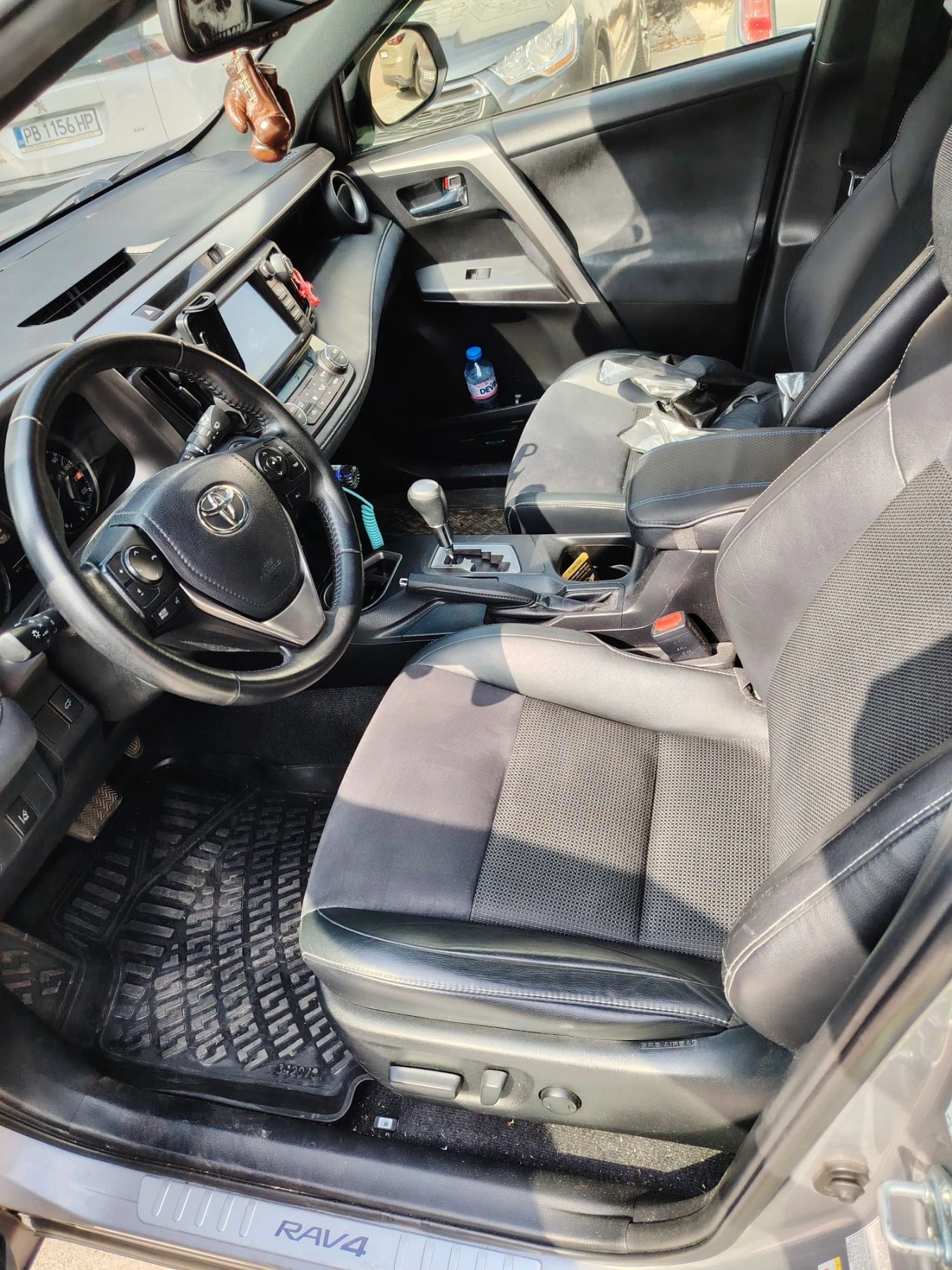 Toyota Rav4 2.5 hybrid , снимка 10 - Автомобили и джипове - 55725737