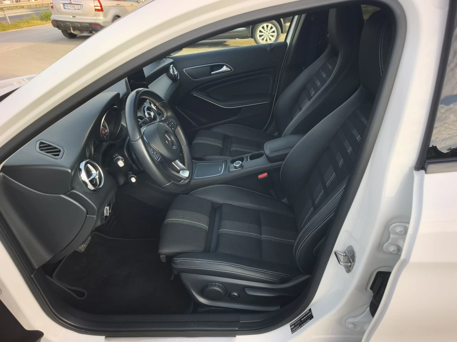Mercedes-Benz GLA 200 SPORT 125X KM FULL SERVICE IN MERCEDES  | Mobile.bg � ����������� 8