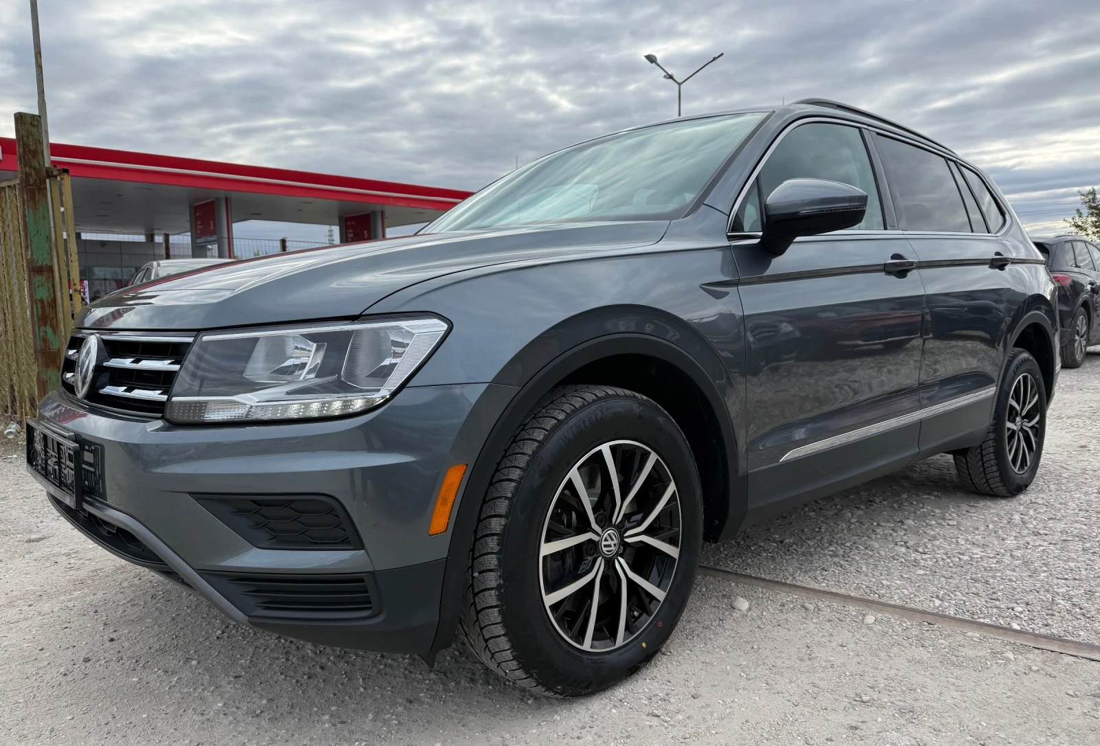 VW Tiguan 2.0TSi 6+ 1 Обслужен, снимка 3 - Автомобили и джипове - 56747680