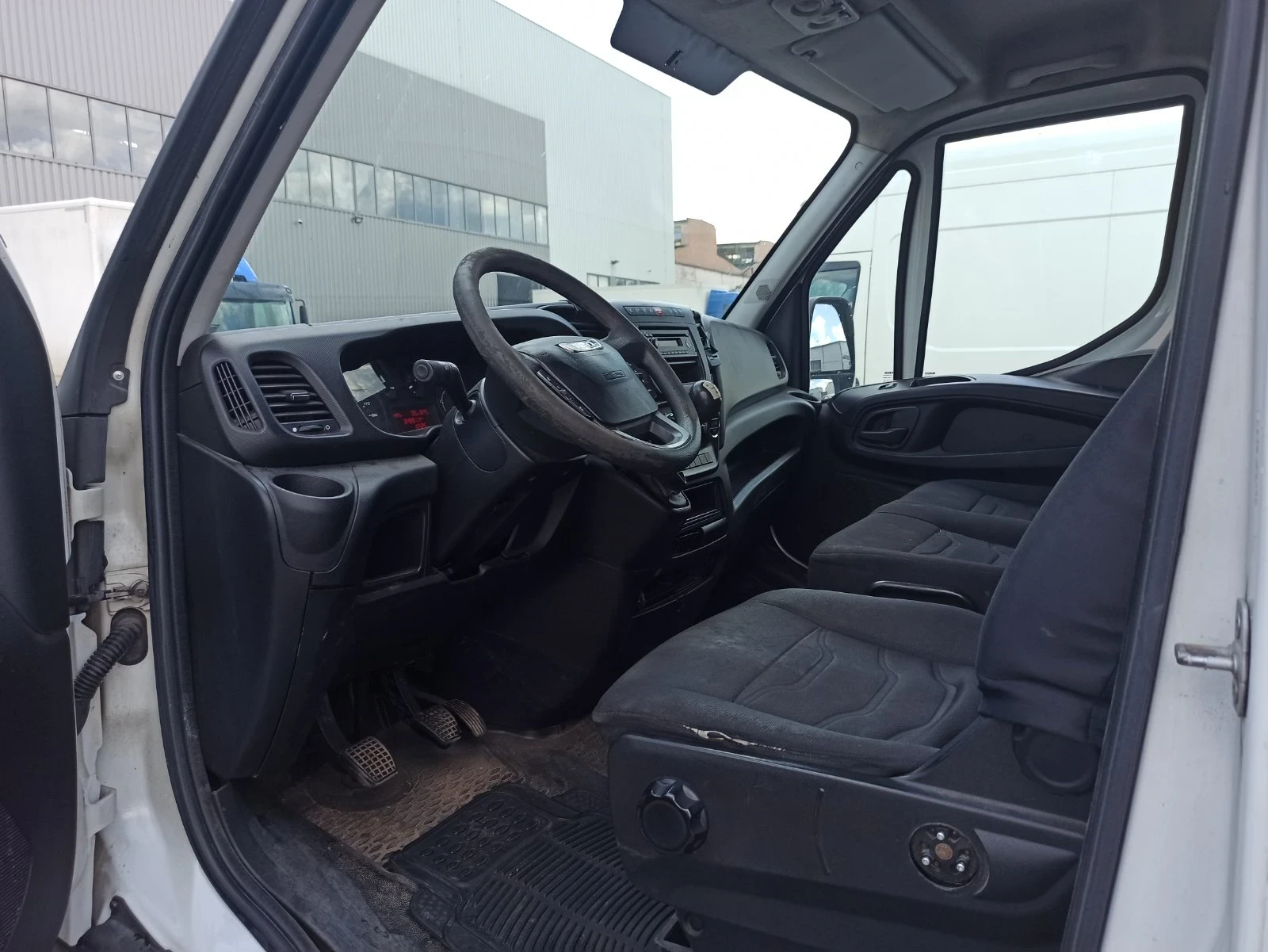 Iveco 35c15, снимка 10 - Бусове и автобуси - 55251976
