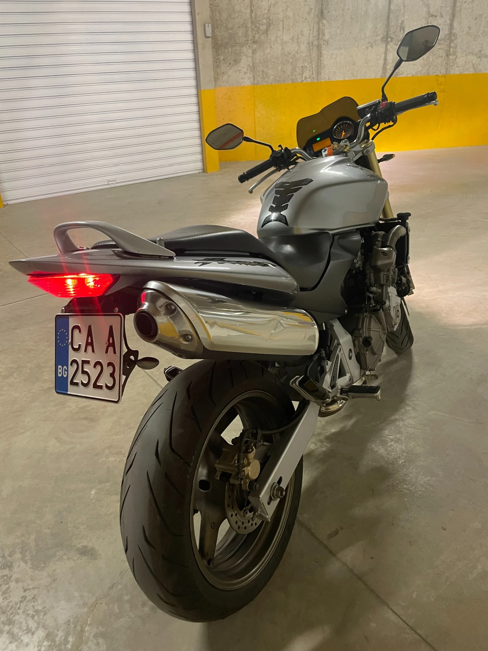 Honda Hornet, снимка 2 - Мотоциклети и мототехника - 54663450