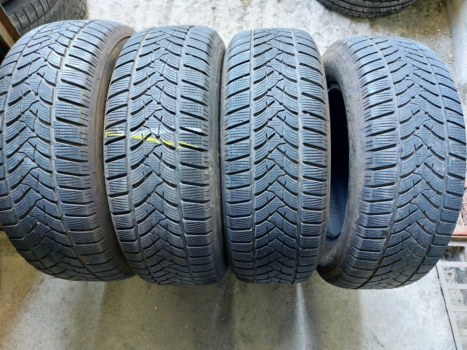 ���� 235/65R17 | Mobile.bg � ����������� 1