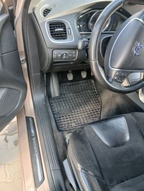 Volvo V40 1.6 HDI, снимка 12