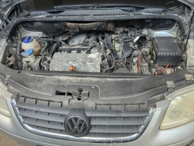 VW Touran 2000 FSI , снимка 1