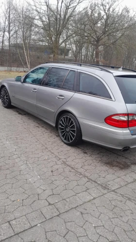 Mercedes-Benz E 320, снимка 6