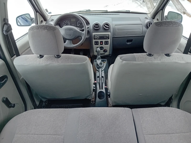 Dacia Logan 1.6 Бензин , снимка 10 - Автомобили и джипове - 48680768