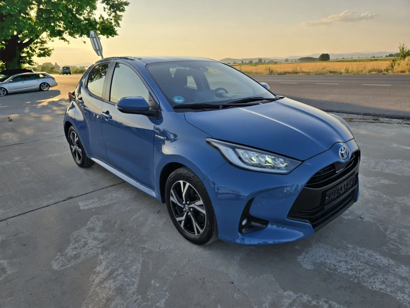 Toyota Yaris 1.5 HYBRID GERMANY , снимка 3 - Автомобили и джипове - 50744919