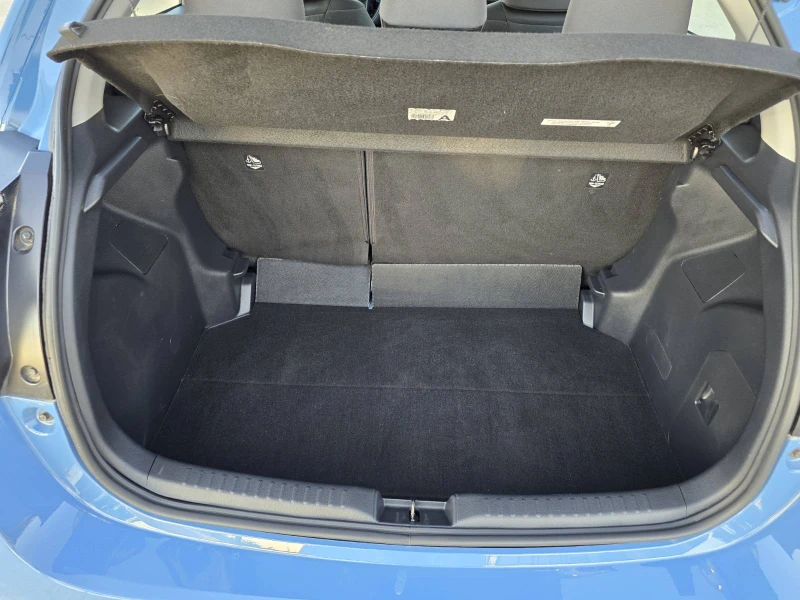 Toyota Yaris 1.5 HYBRID GERMANY , снимка 17 - Автомобили и джипове - 50744919