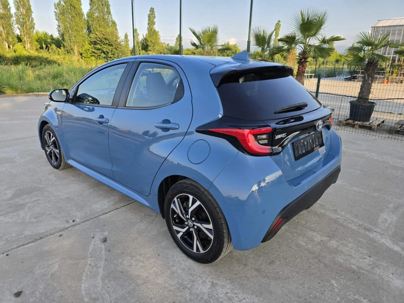 Toyota Yaris 1.5 HYBRID GERMANY , снимка 7 - Автомобили и джипове - 50744919