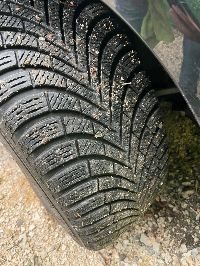 BMW 525 M57/EXCLUSIVE/ПАНОРАМА/HI-FI/Нови Гуми/, снимка 13 - Автомобили и джипове - 52317470