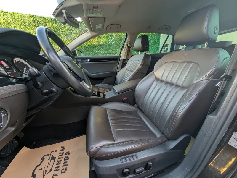 Skoda Superb 2.0TDI 190кс.* L&K* Дистроник* Canton* Keyless, снимка 9 - Автомобили и джипове - 52581934