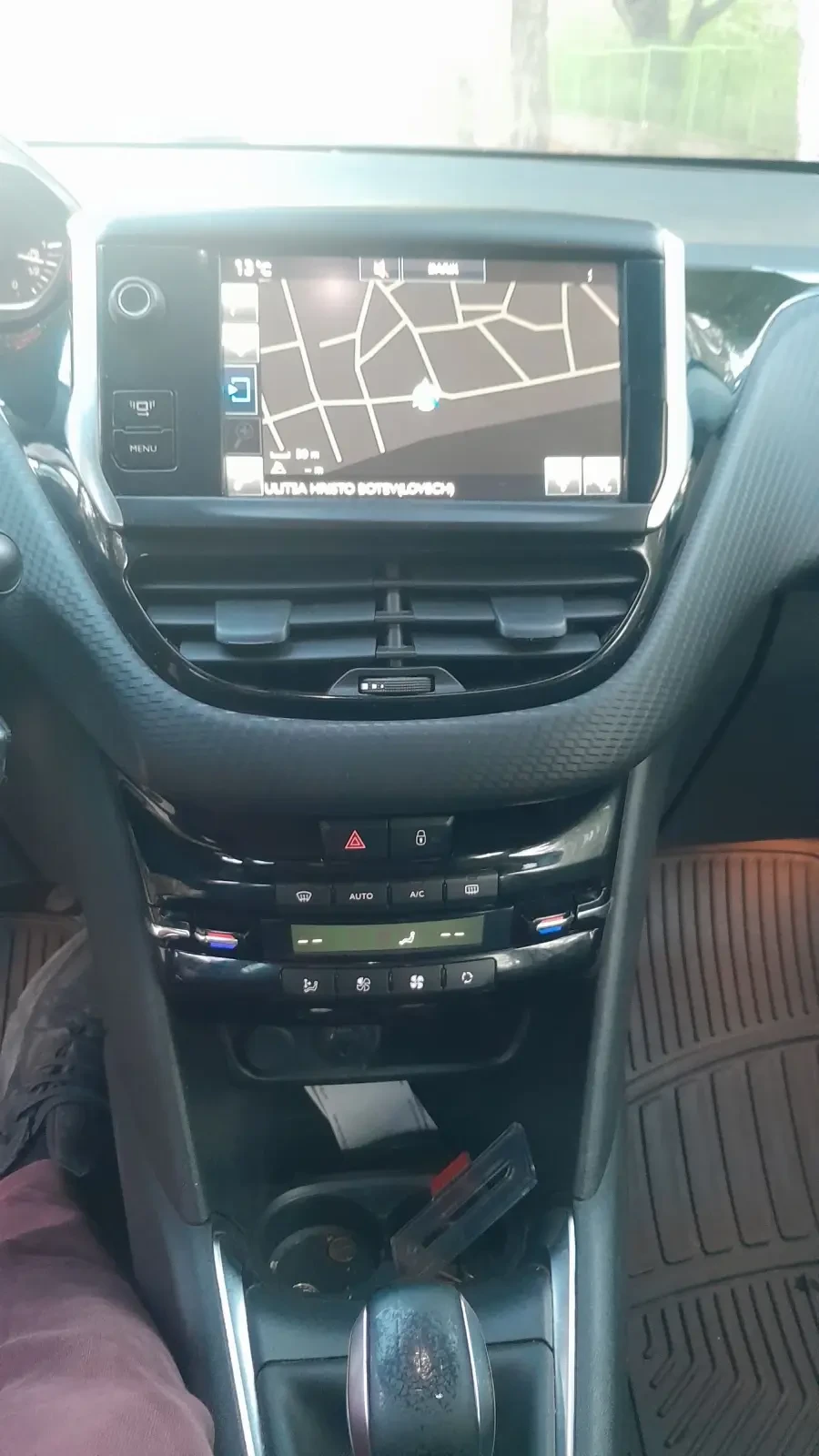 Peugeot 208 1.6HDI EURO 6 | Mobile.bg   11