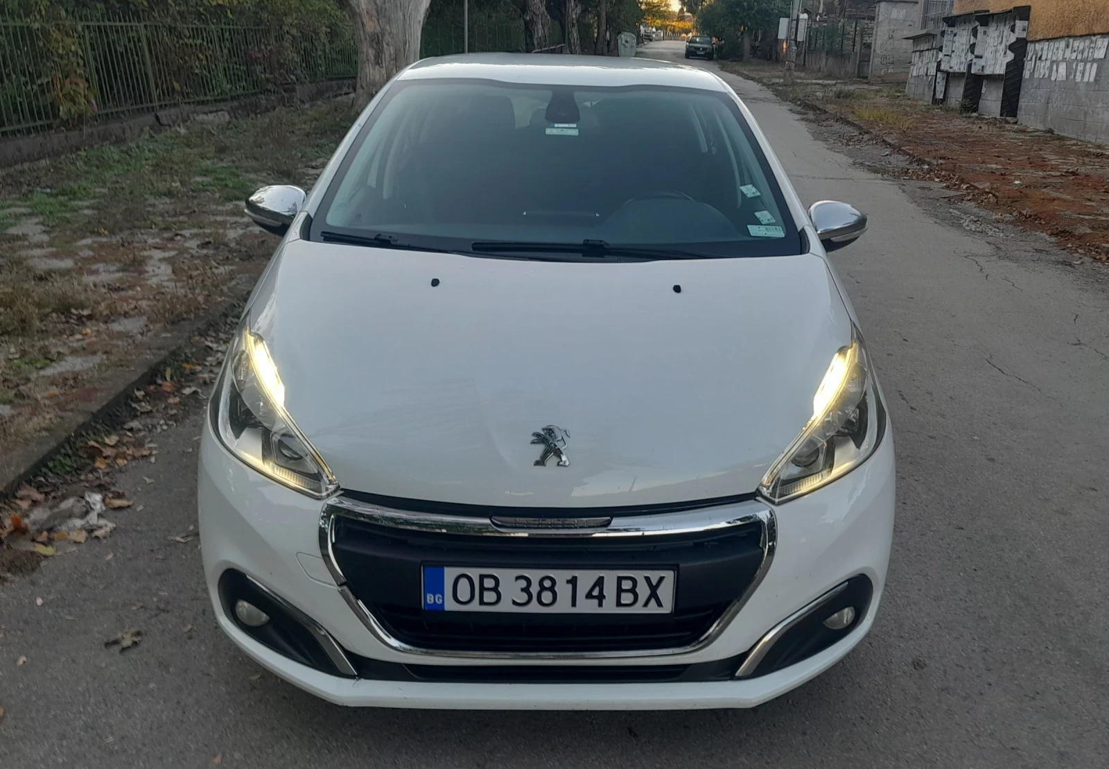 Peugeot 208 1.6HDI EURO 6 - изображение 2