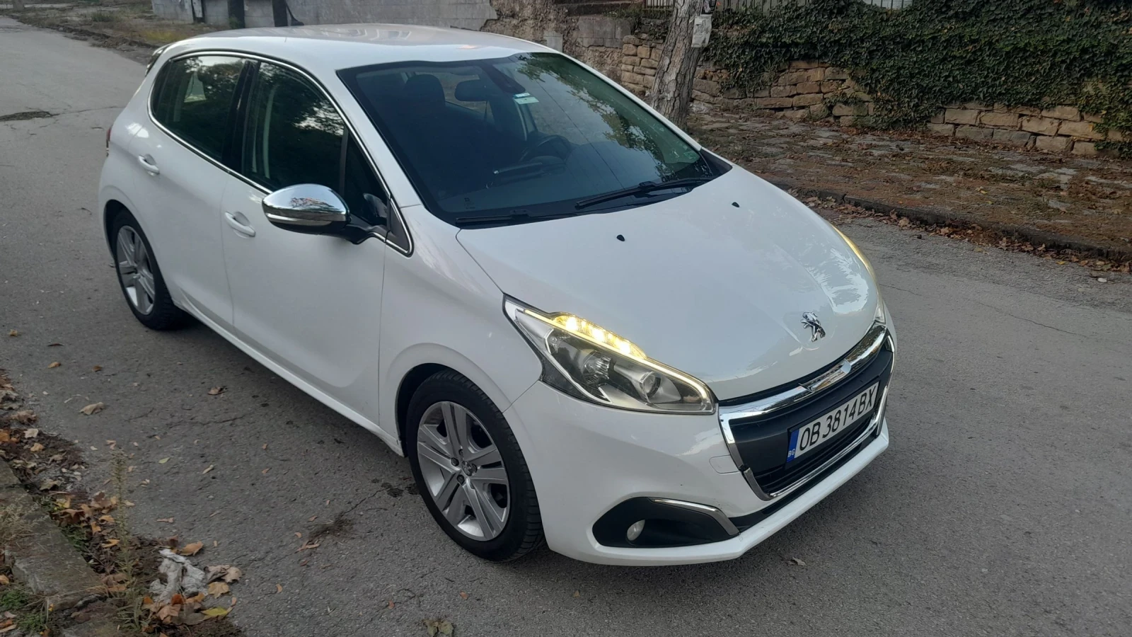 Peugeot 208 1.6HDI EURO 6 - изображение 3