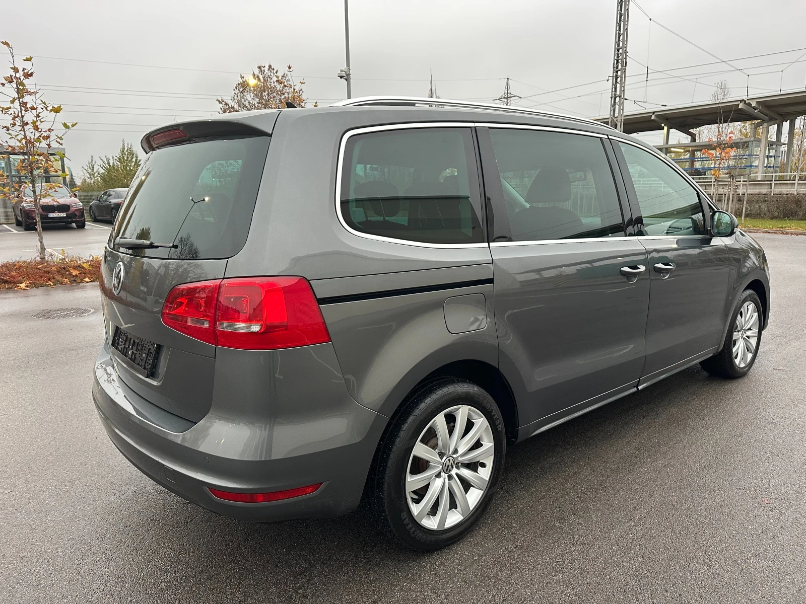 VW Sharan 2.0TDI* HIGH LINE* 7МЕСТЕН* FULL*  - изображение 4