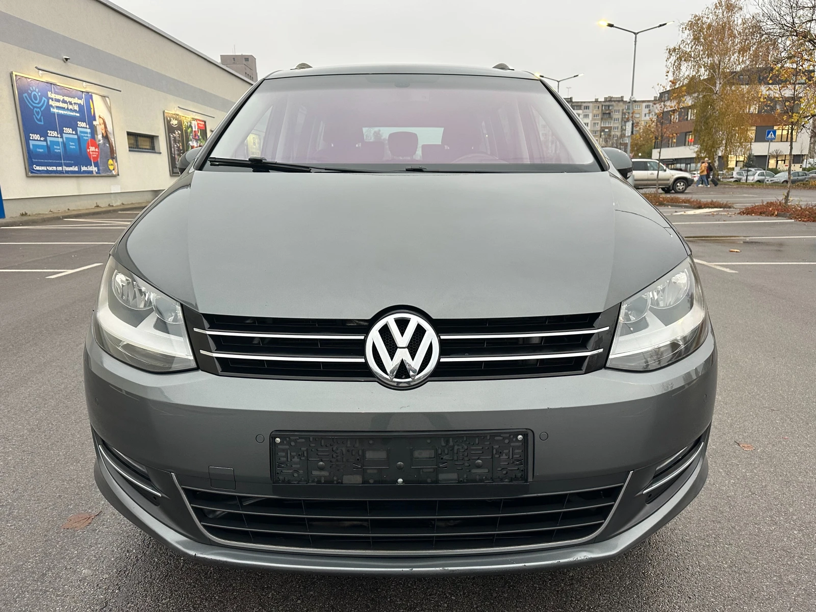 VW Sharan 2.0TDI* HIGH LINE* 7МЕСТЕН* FULL*  - изображение 2