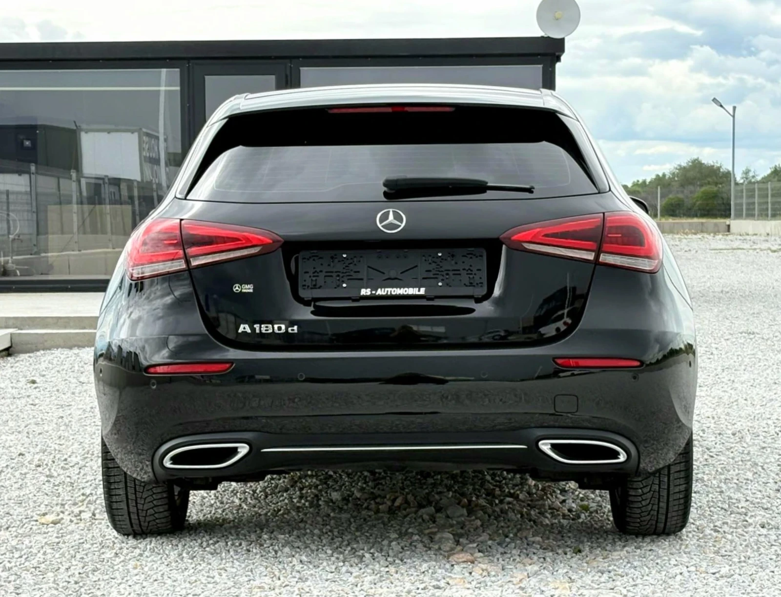 Mercedes-Benz A 180  - изображение 4