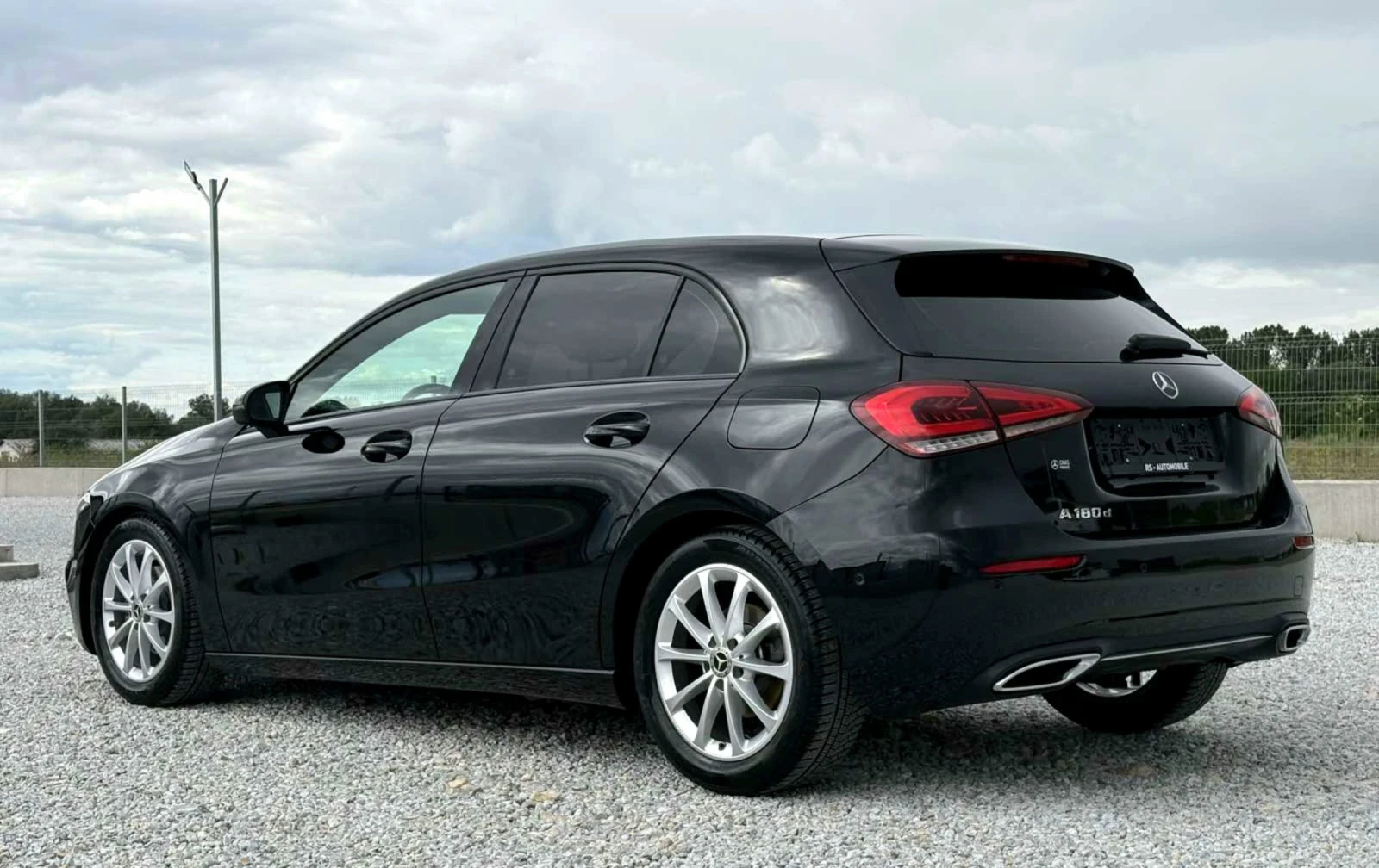 Mercedes-Benz A 180  - изображение 5