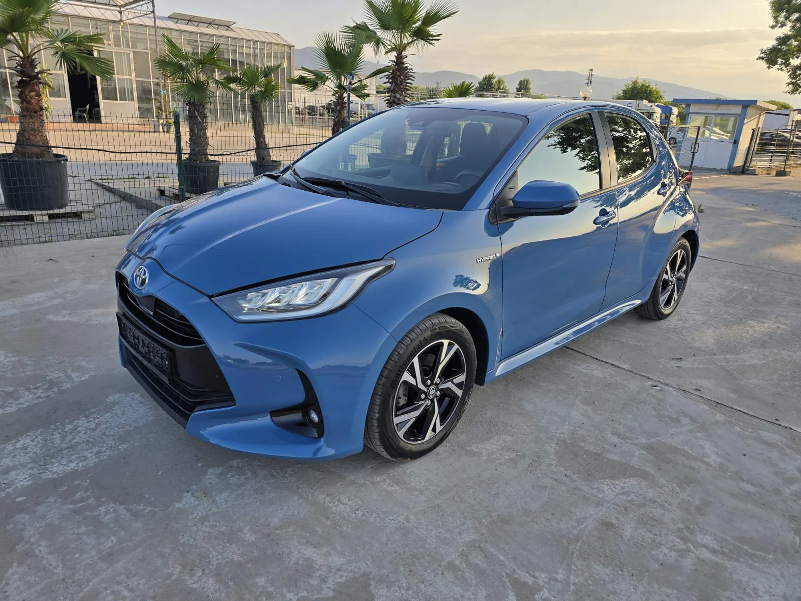 Toyota Yaris 1.5 HYBRID GERMANY  | Mobile.bg   1