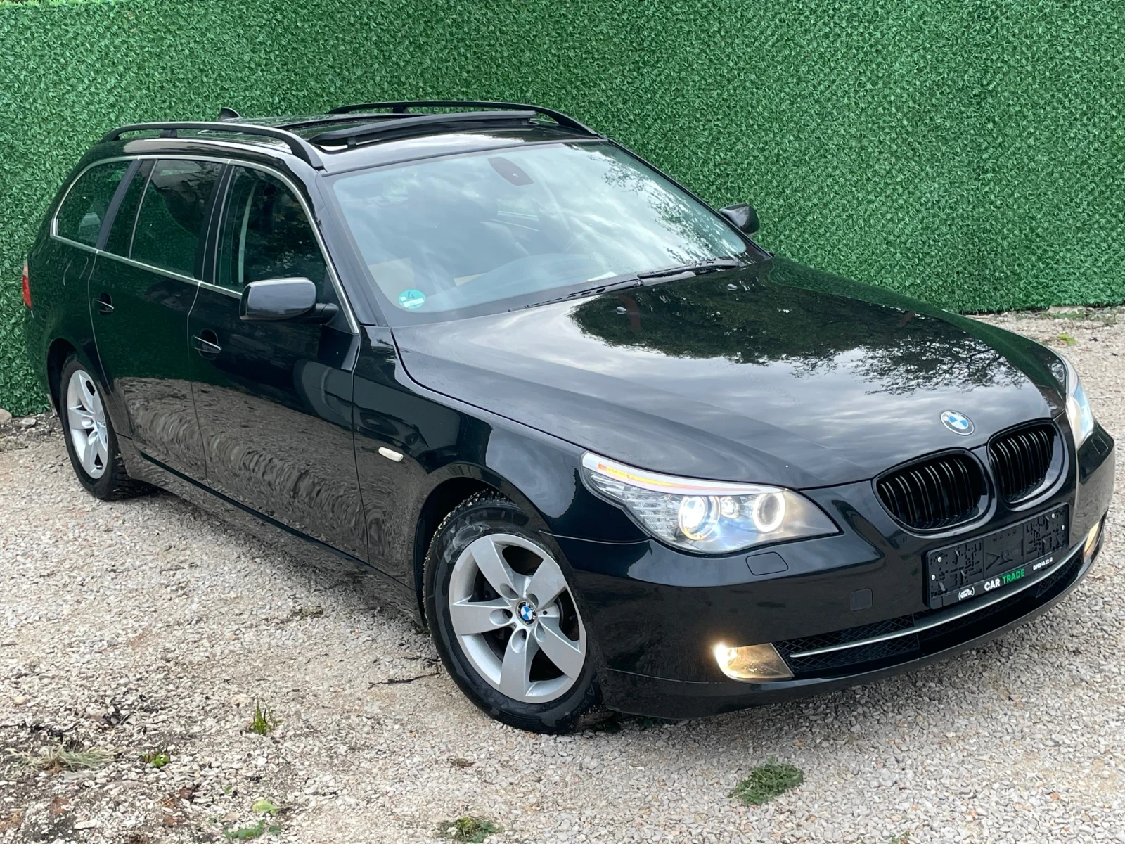 BMW 525 M57/EXCLUSIVE/ПАНОРАМА/HI-FI/Нови Гуми/ - изображение 3