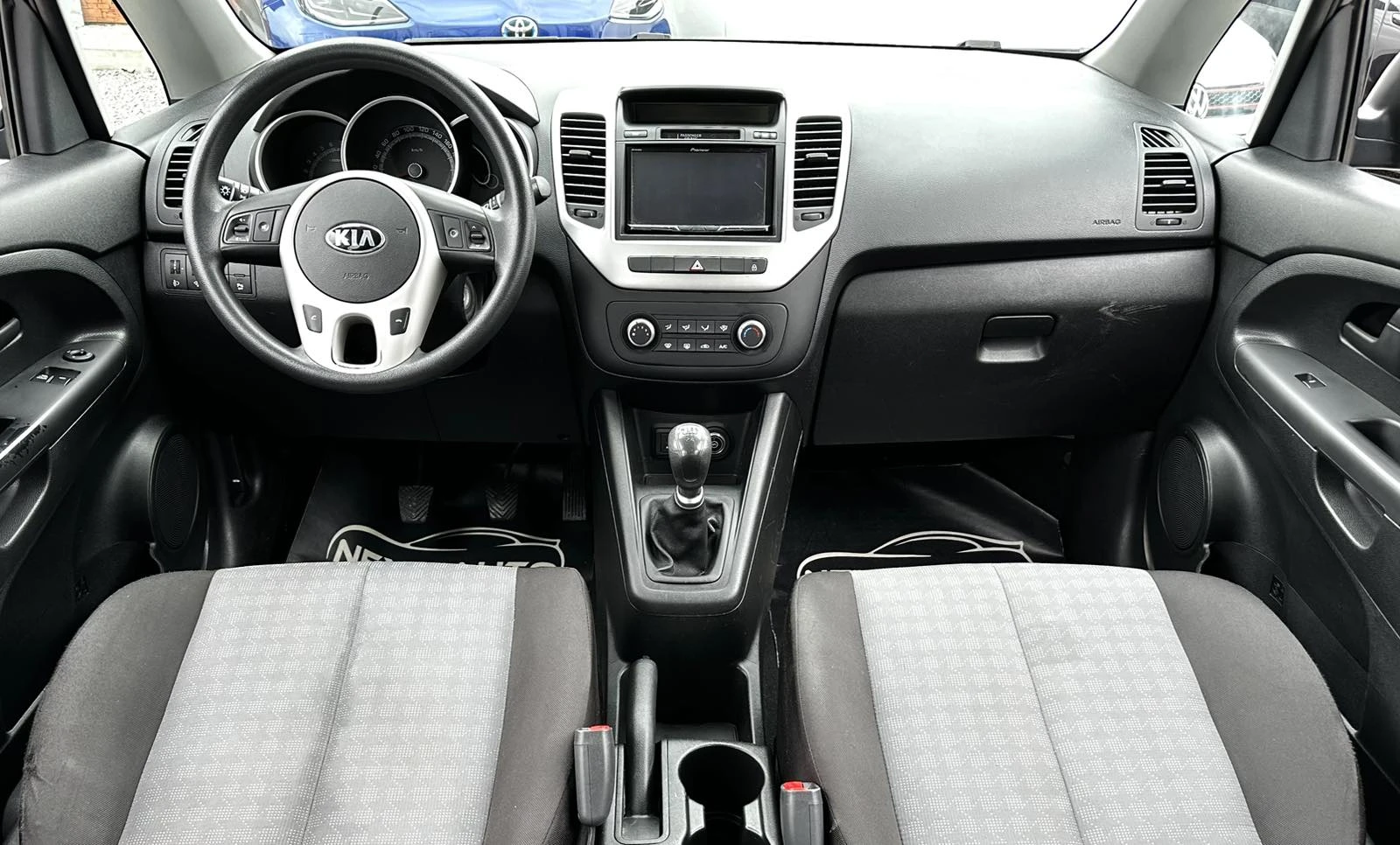 Kia Venga 1.4I 90HP ГАЗ 55, 000KM EURO6B - изображение 10