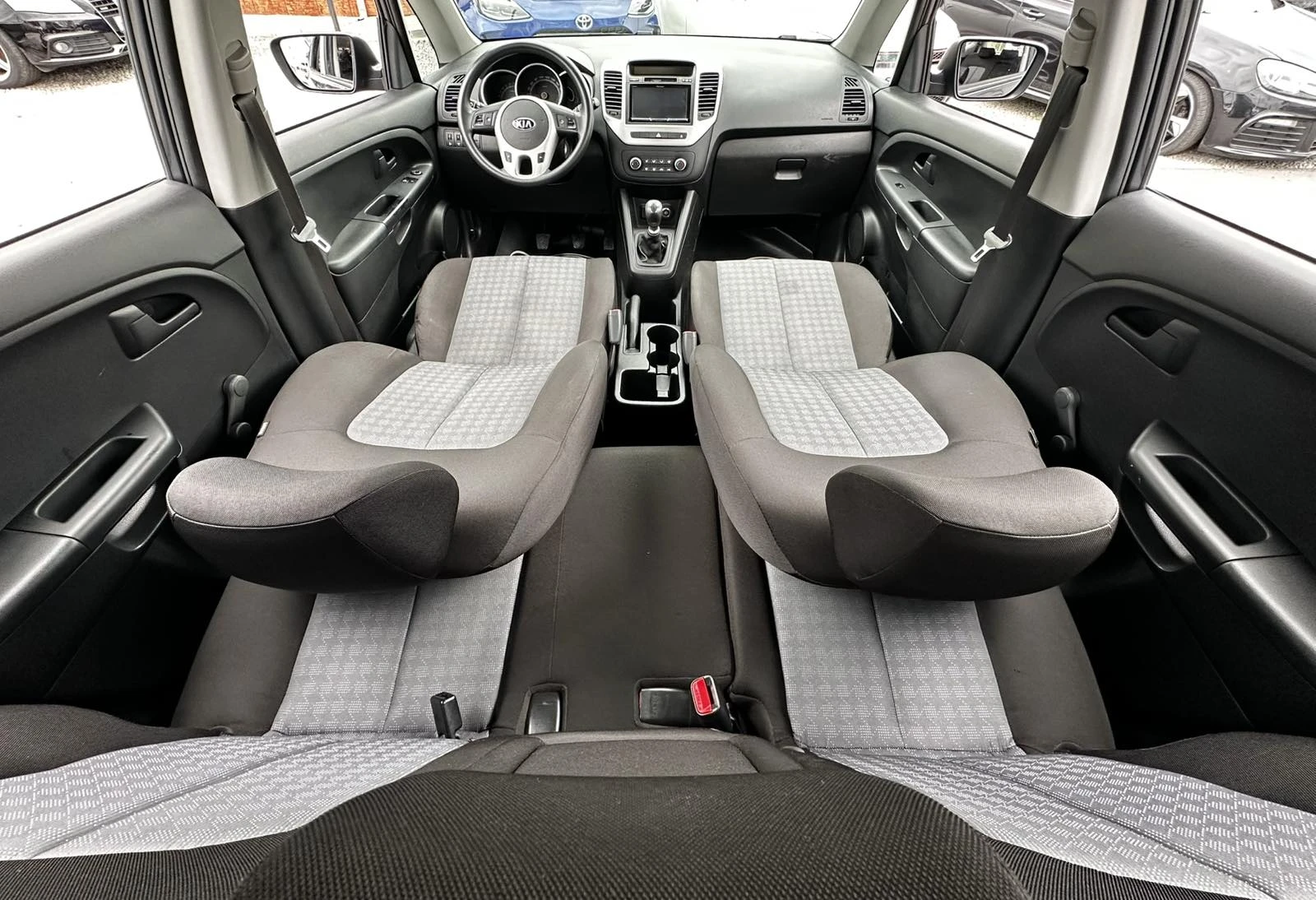 Kia Venga 1.4I 90HP ГАЗ 55, 000KM EURO6B - изображение 9