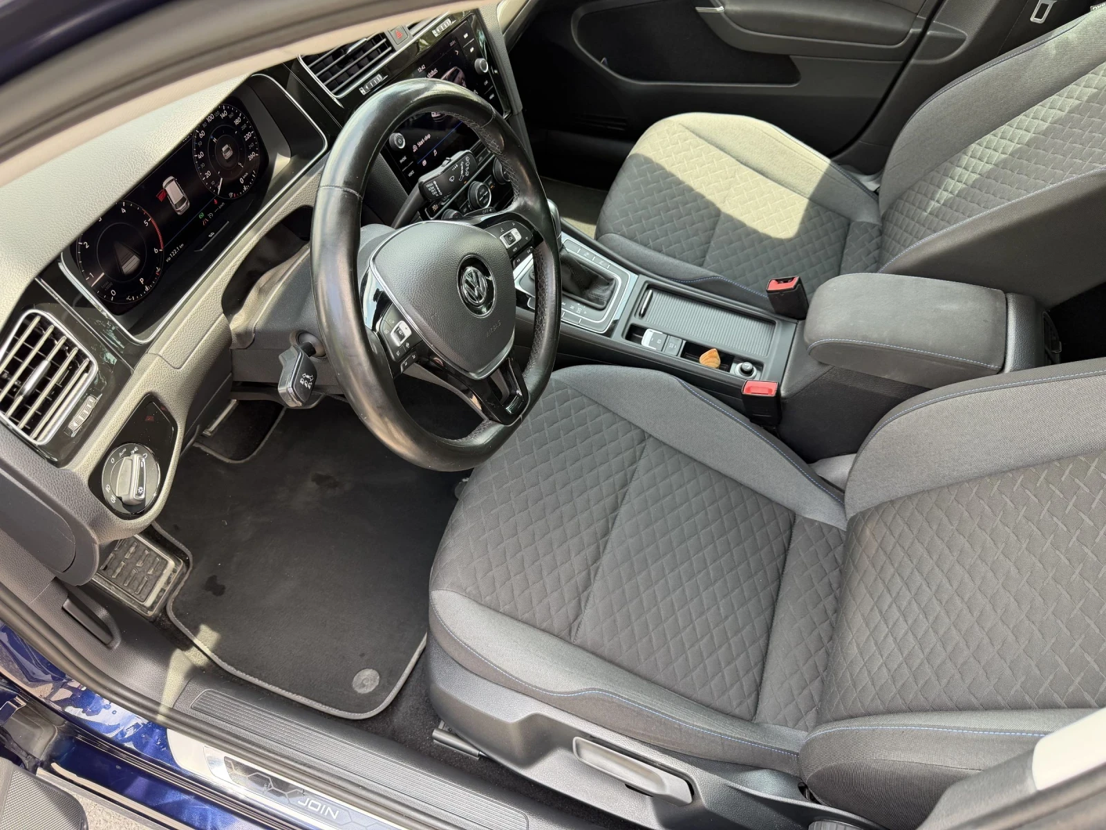 VW Golf 7.5 JOIN, дистроник, matrix дигитално табло, дсг7 , снимка 16 - Автомобили и джипове - 52306753