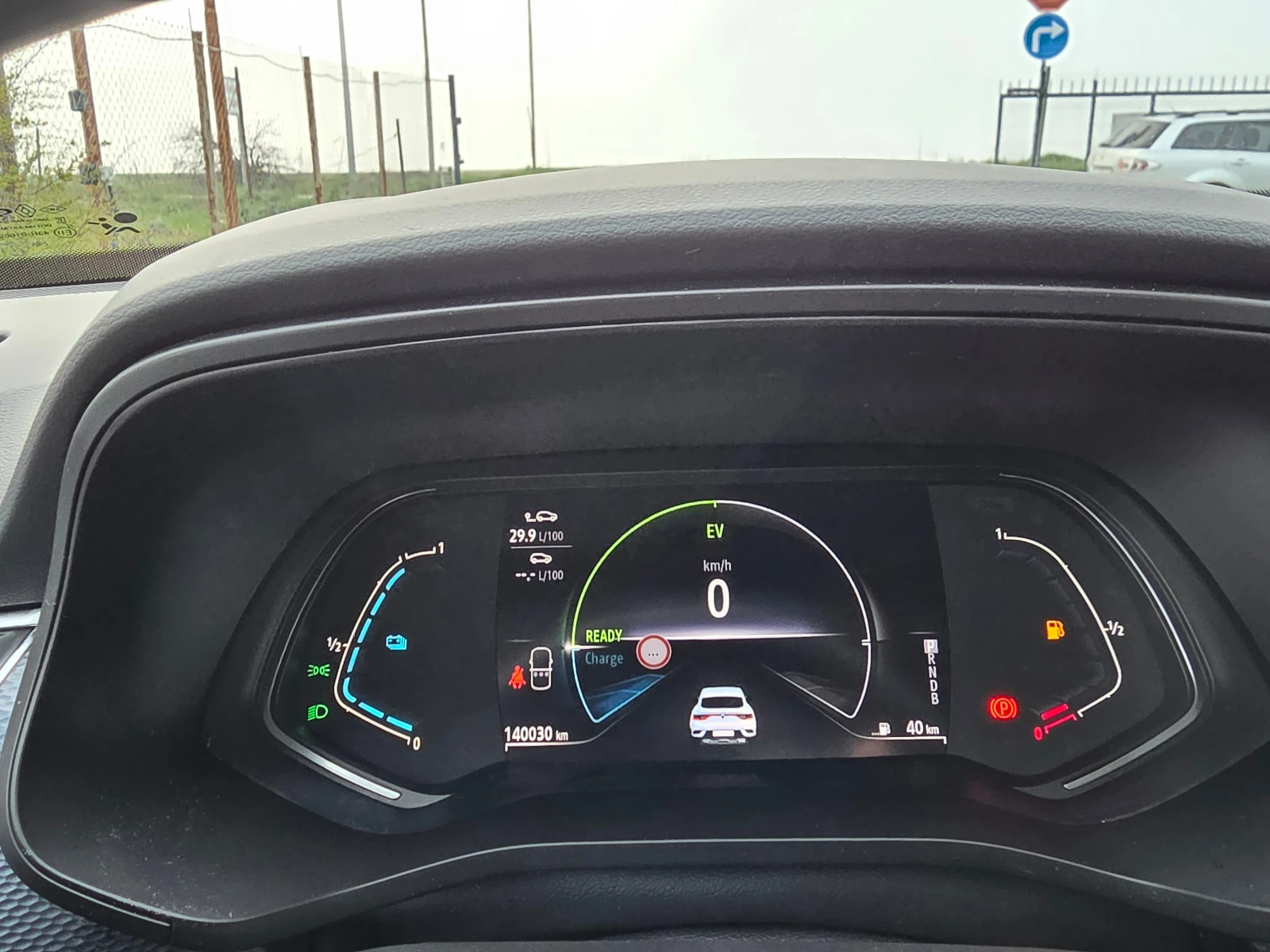 Renault Arkana E-TECH 145 BUSINESS, снимка 17 - Автомобили и джипове - 53935097