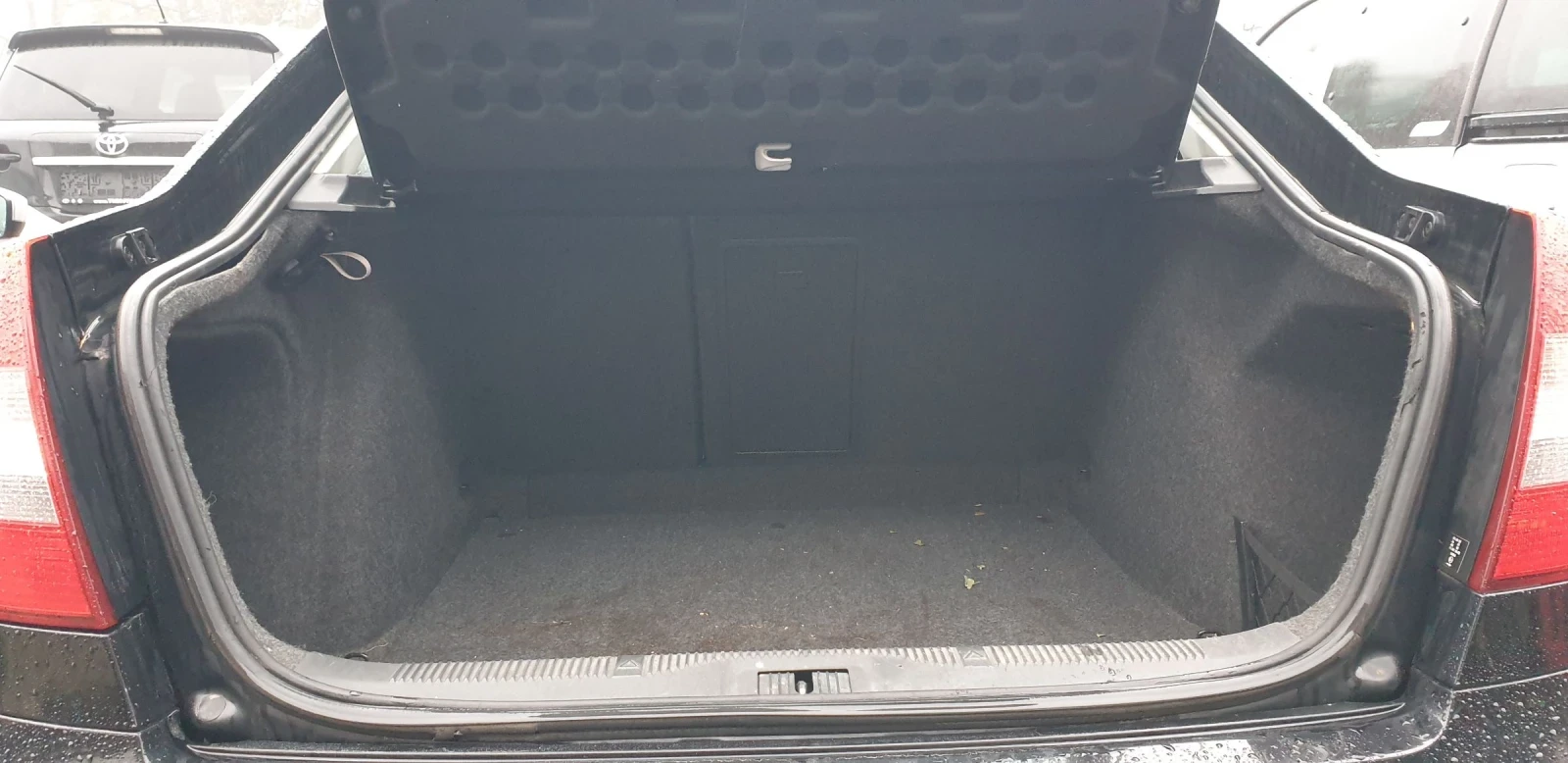 Skoda Octavia 1.4i,  80кс. , Стария мотор(става за ГАЗ), снимка 10 - Автомобили и джипове - 54030769