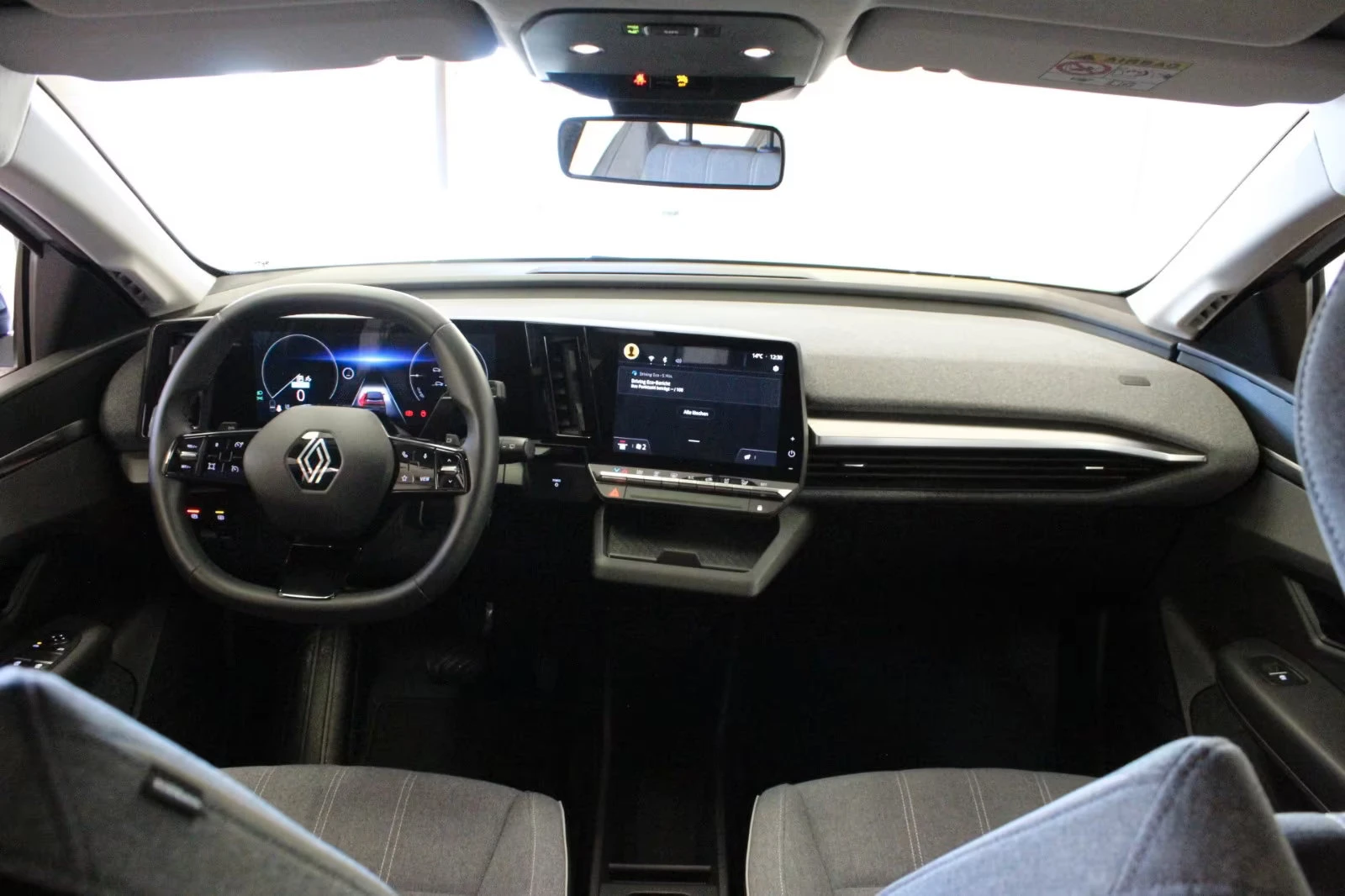 Renault Megane EQUILIBRE/EV40/131HP/LED/CAM/NAVI/ACC/239z | Mobile.bg � ����������� 10