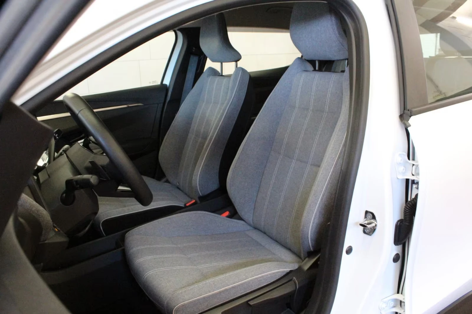 Renault Megane EQUILIBRE/EV40/131HP/LED/CAM/NAVI/ACC/239z | Mobile.bg � ����������� 11