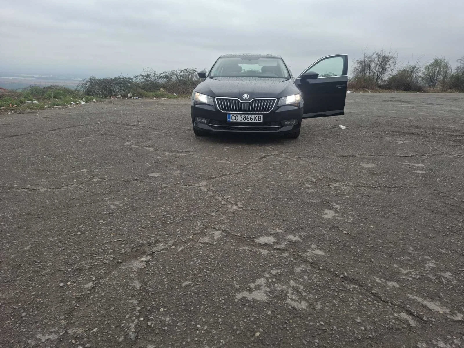 Skoda Superb, снимка 16 - Автомобили и джипове - 54170710