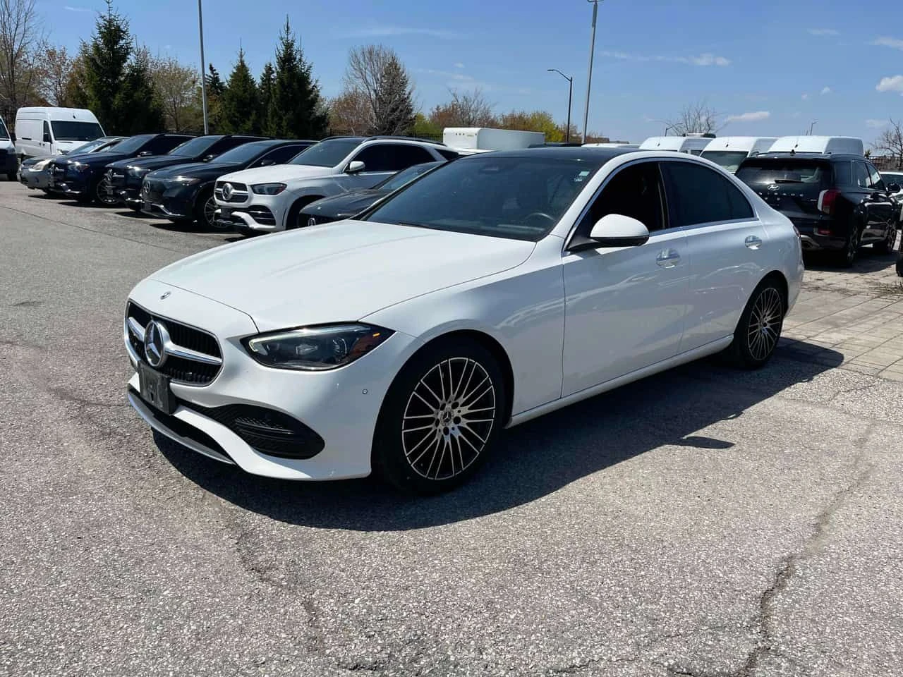 Mercedes-Benz C 300 * 360 * PANO * CARPLAY * ПОДГРЕВ, снимка 15 - Автомобили и джипове - 54435585