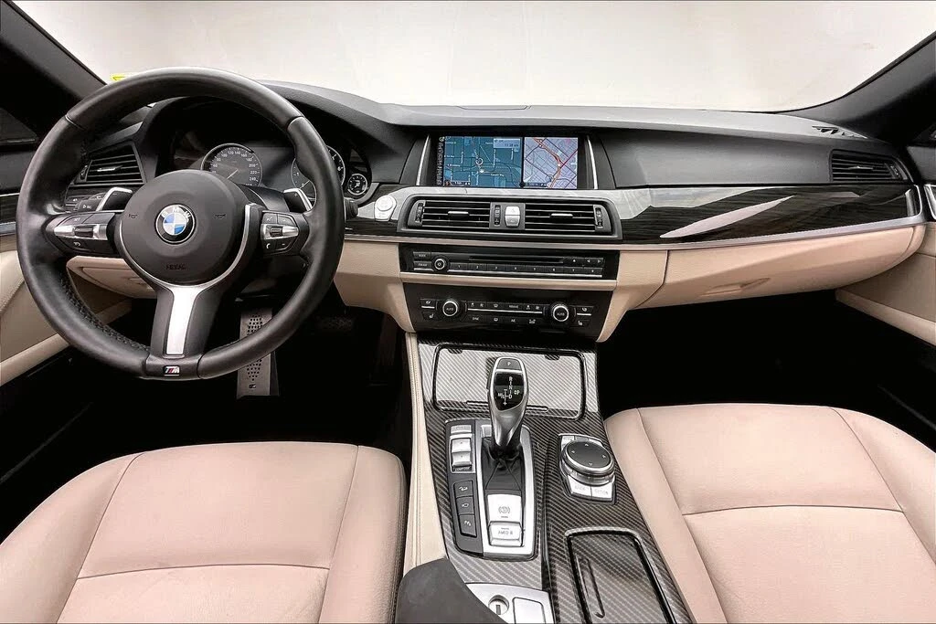 BMW 535 2016 BMW 5 Series 535i xDrive Sedan AWD, снимка 14 - Автомобили и джипове - 54646992