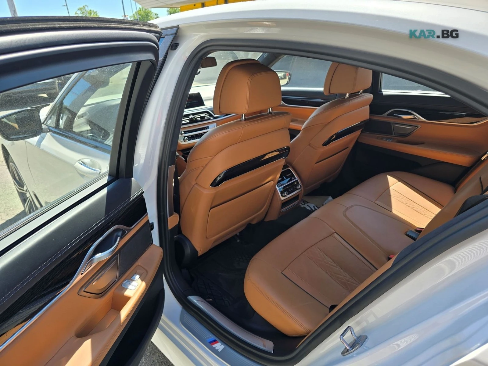 BMW 750 ЦЕНА ДО БЪЛГАРИЯ + РЕГИСТРАЦИЯ & АВТОКРЕДИТ, снимка 10 - Автомобили и джипове - 54820140